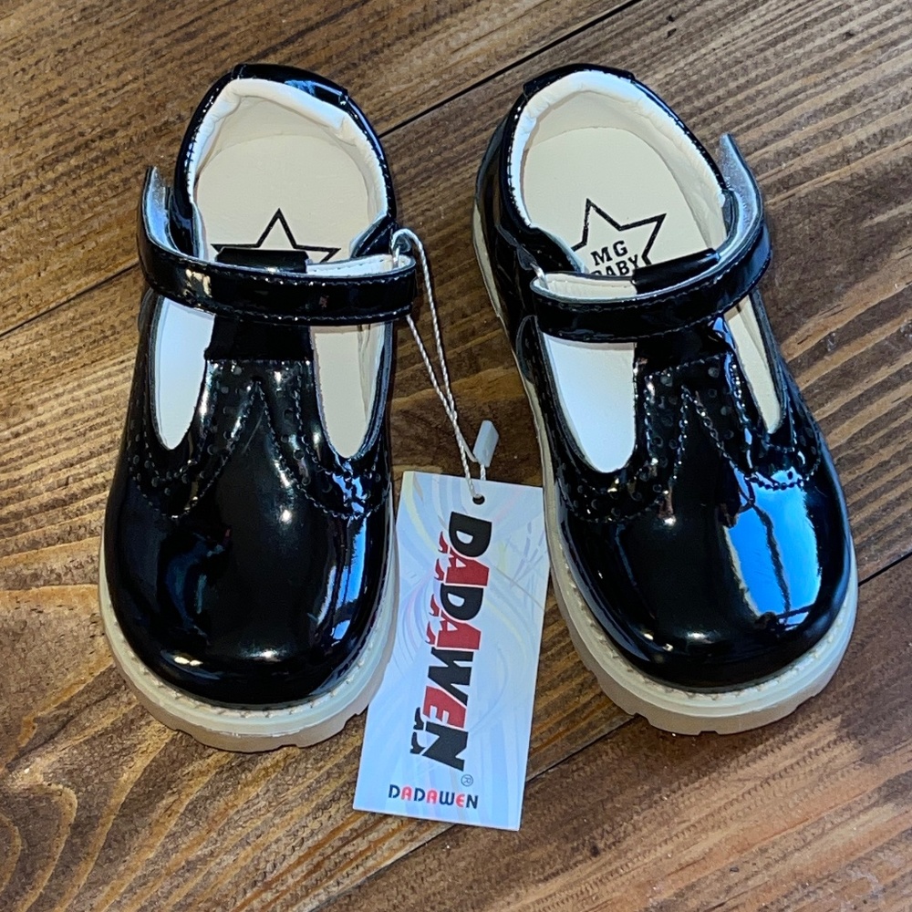 NEW MWT Dadawen Patent Toddler Black May Jane T Strap Shoes 26 EU US 9 Easter